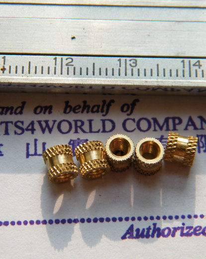 knurled plastic injectoin molding brass nuts & brass distance nuts